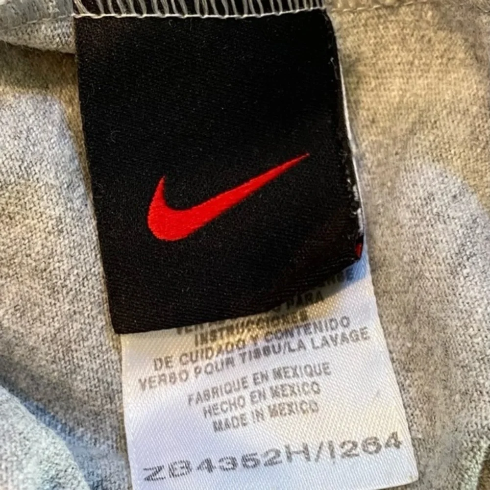 Nike vintage boy’s